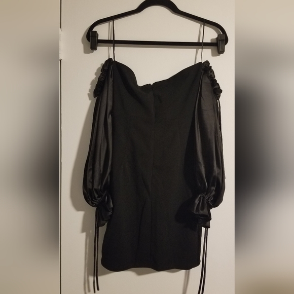 🚫Sold🚫  Dress - Picture 2 of 2